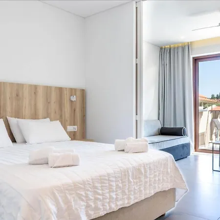 Aparthotel Lazaros Hotel Resort
